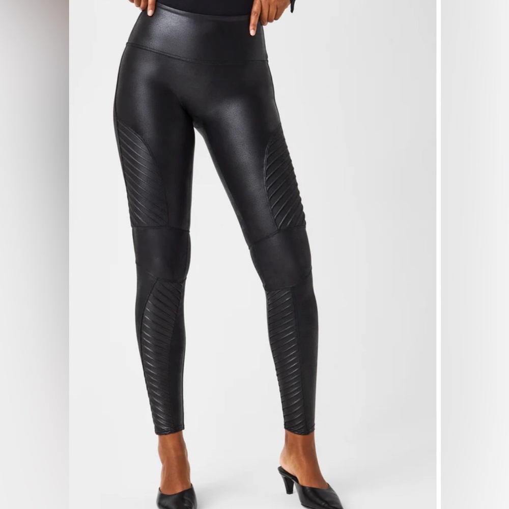 Spanx Faux Leather Moto Leggings size Small